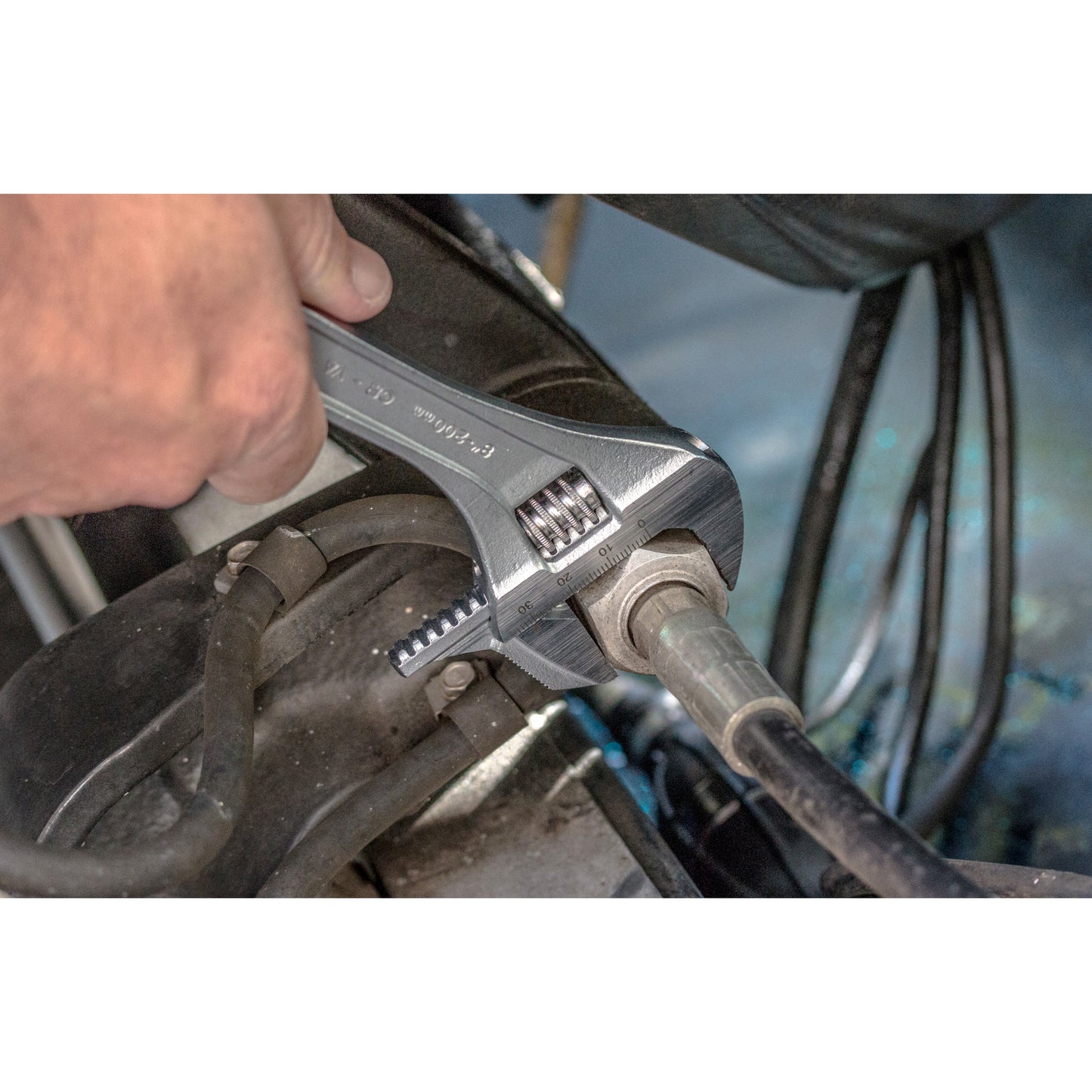 8-inch Reversible Jaw Adjustable Wrench (808PW)