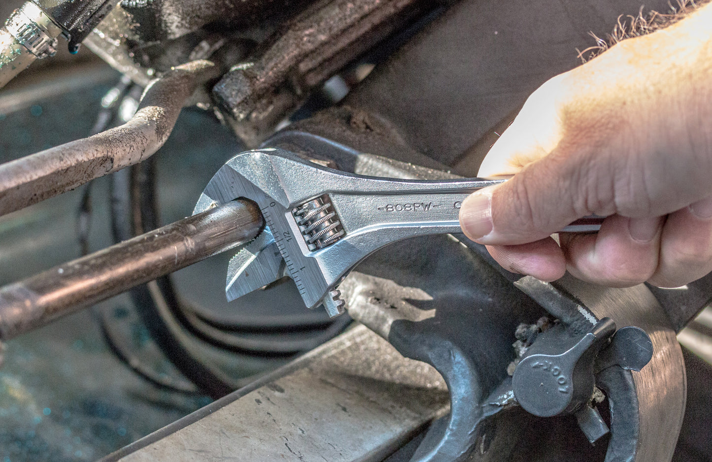 8-inch Reversible Jaw Adjustable Wrench (808PW)
